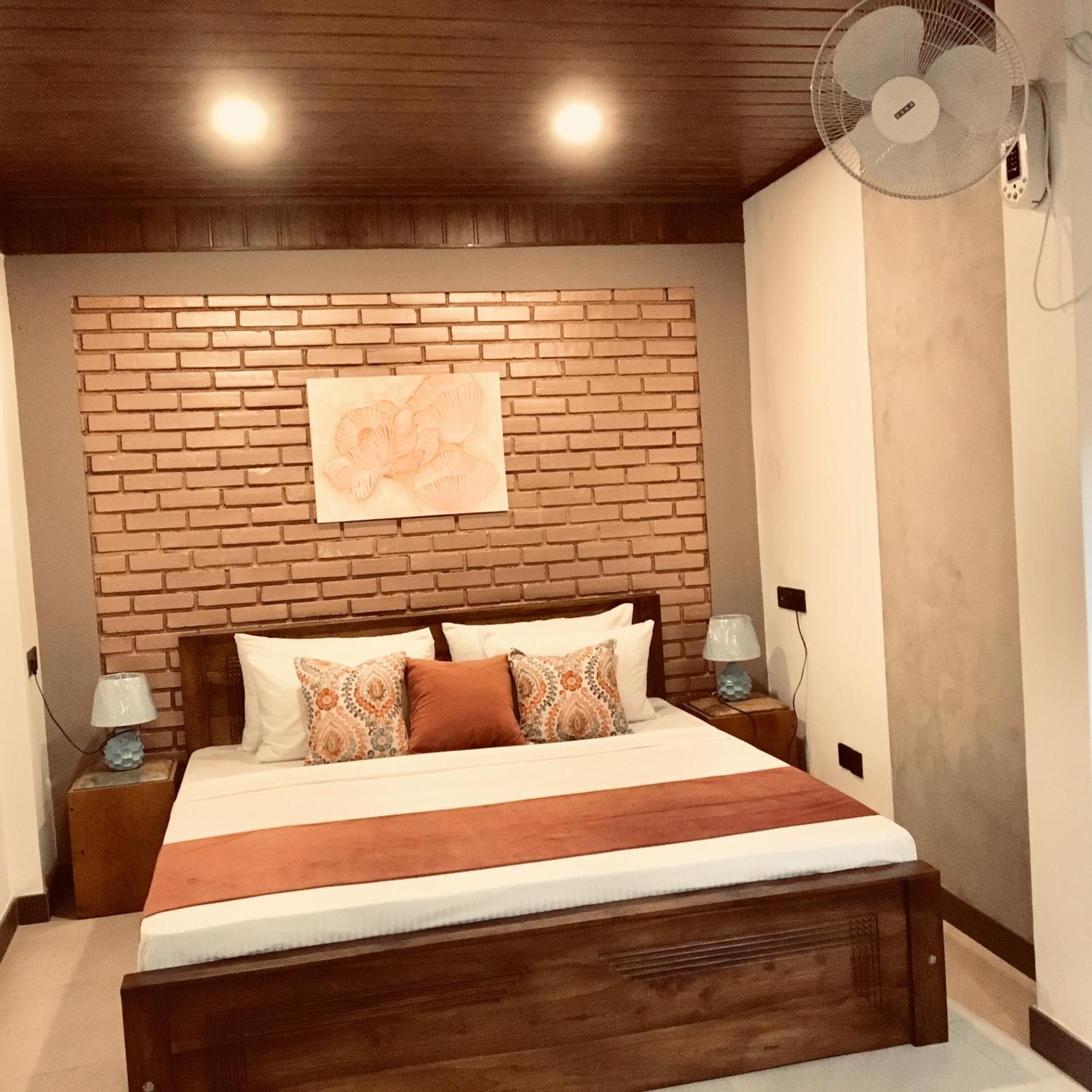 Cinnamon Tan Boutique Hotel Negombo Esterno foto